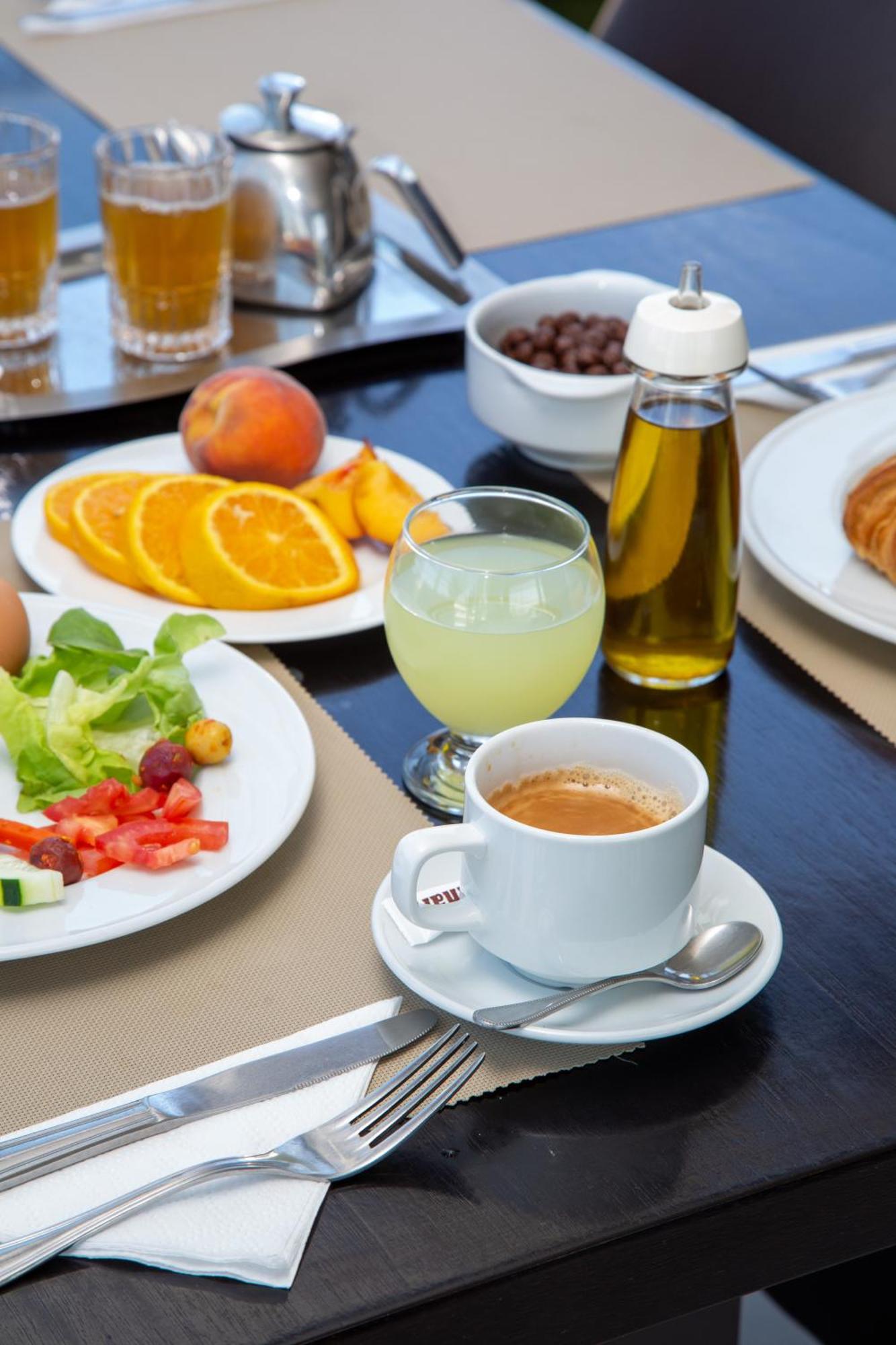 Malak Hotel Rabat Ngoại thất bức ảnh