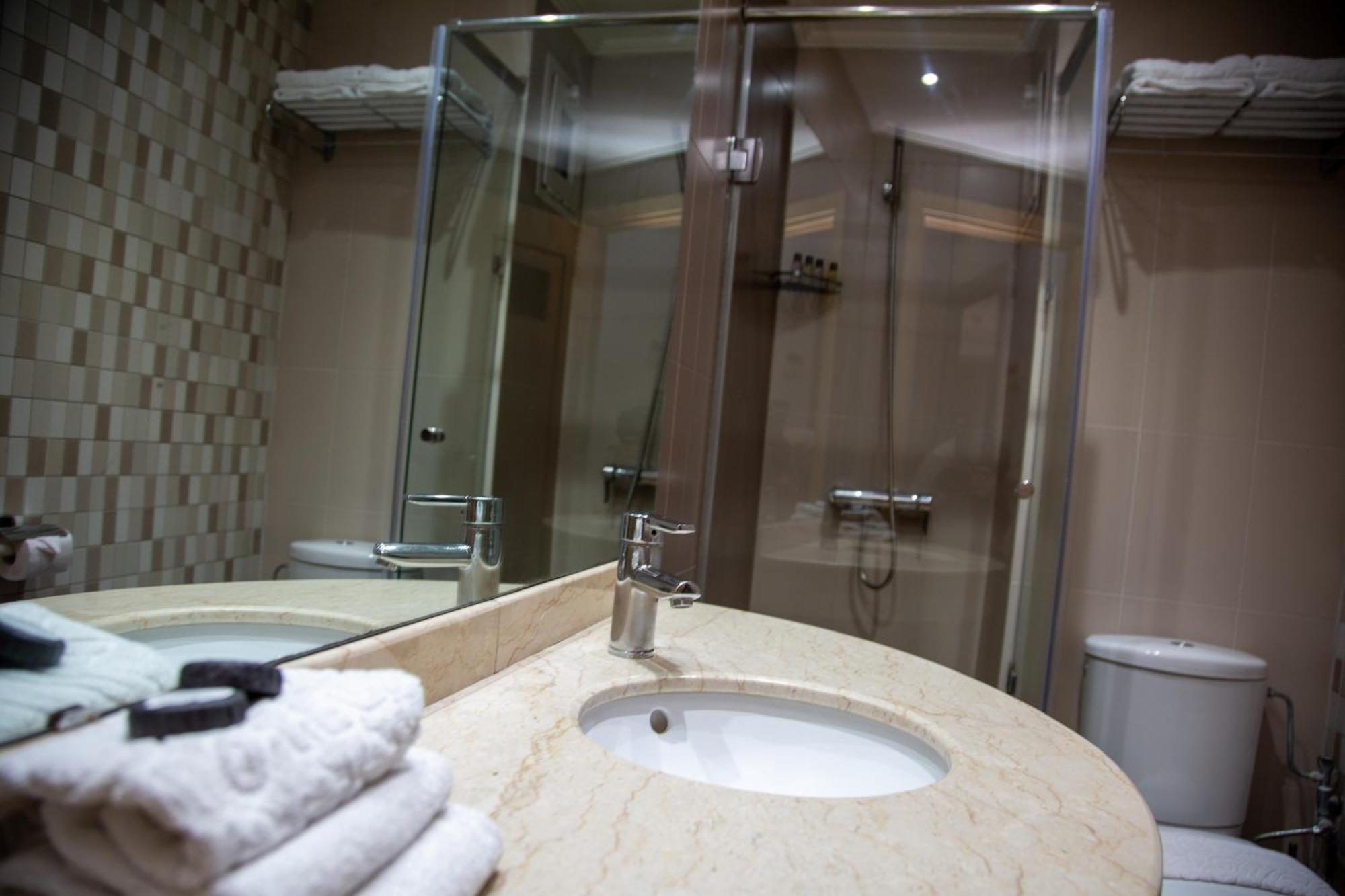 Malak Hotel Rabat Ngoại thất bức ảnh
